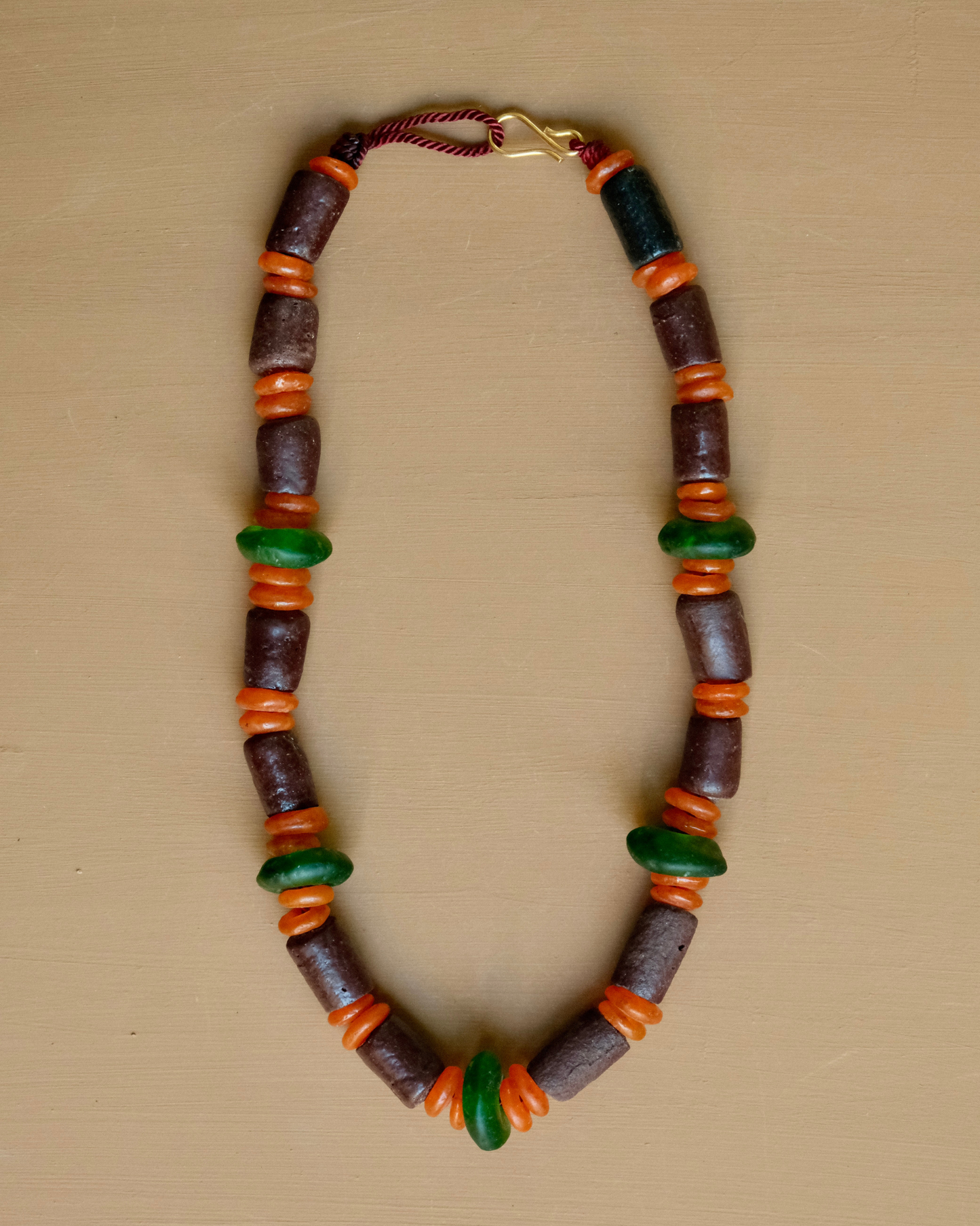 Collier 47