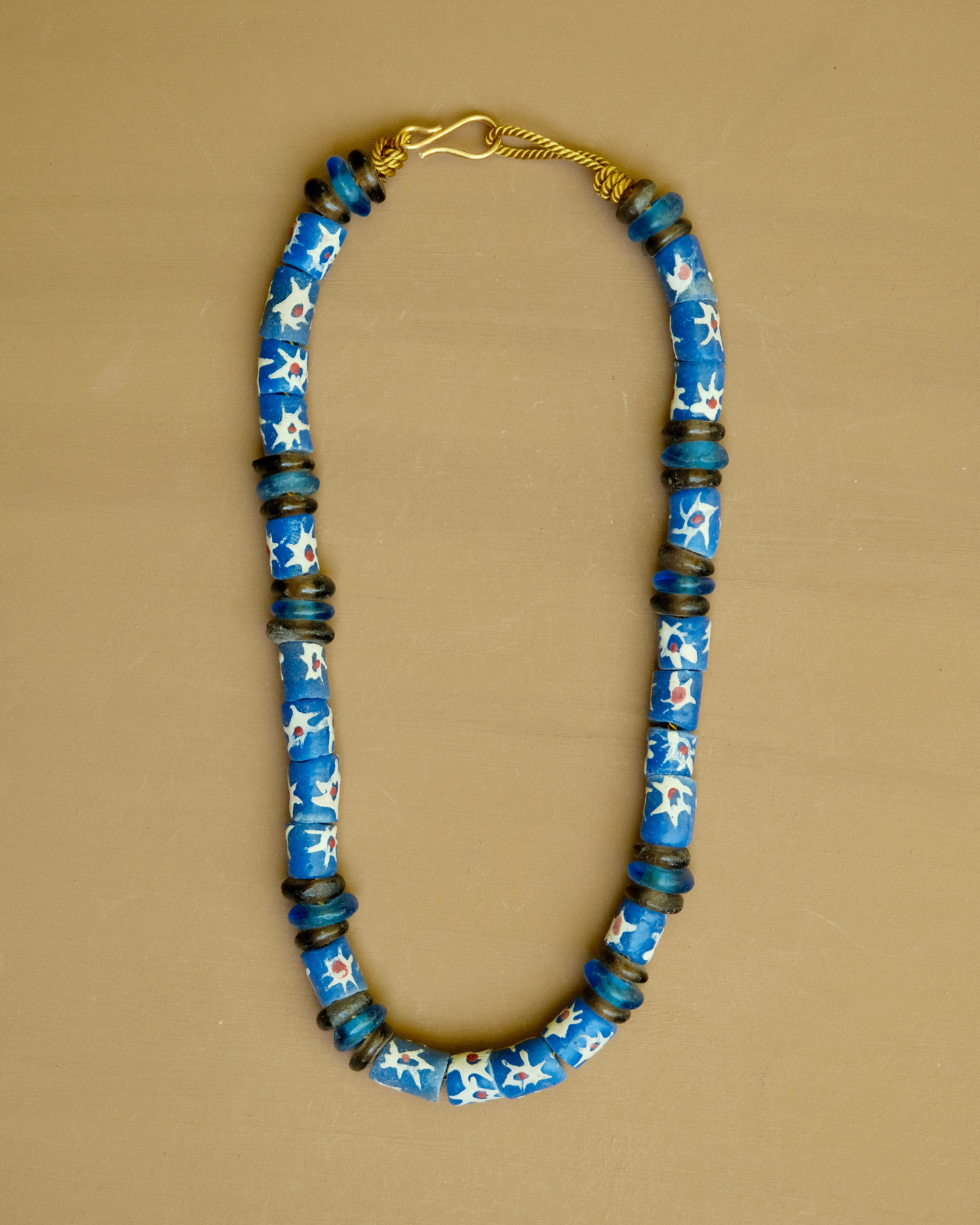 Collier 13