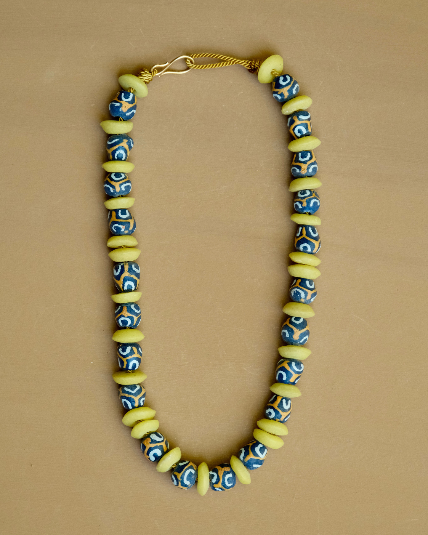 Collier 33