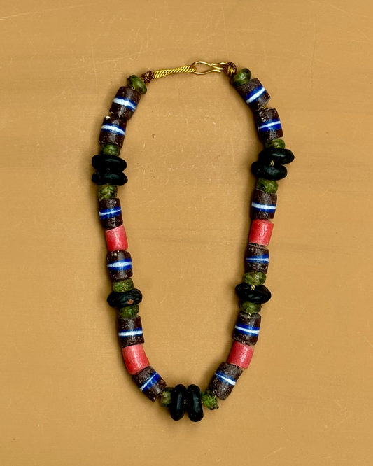 Collier 106
