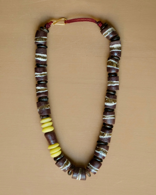 Collier 48