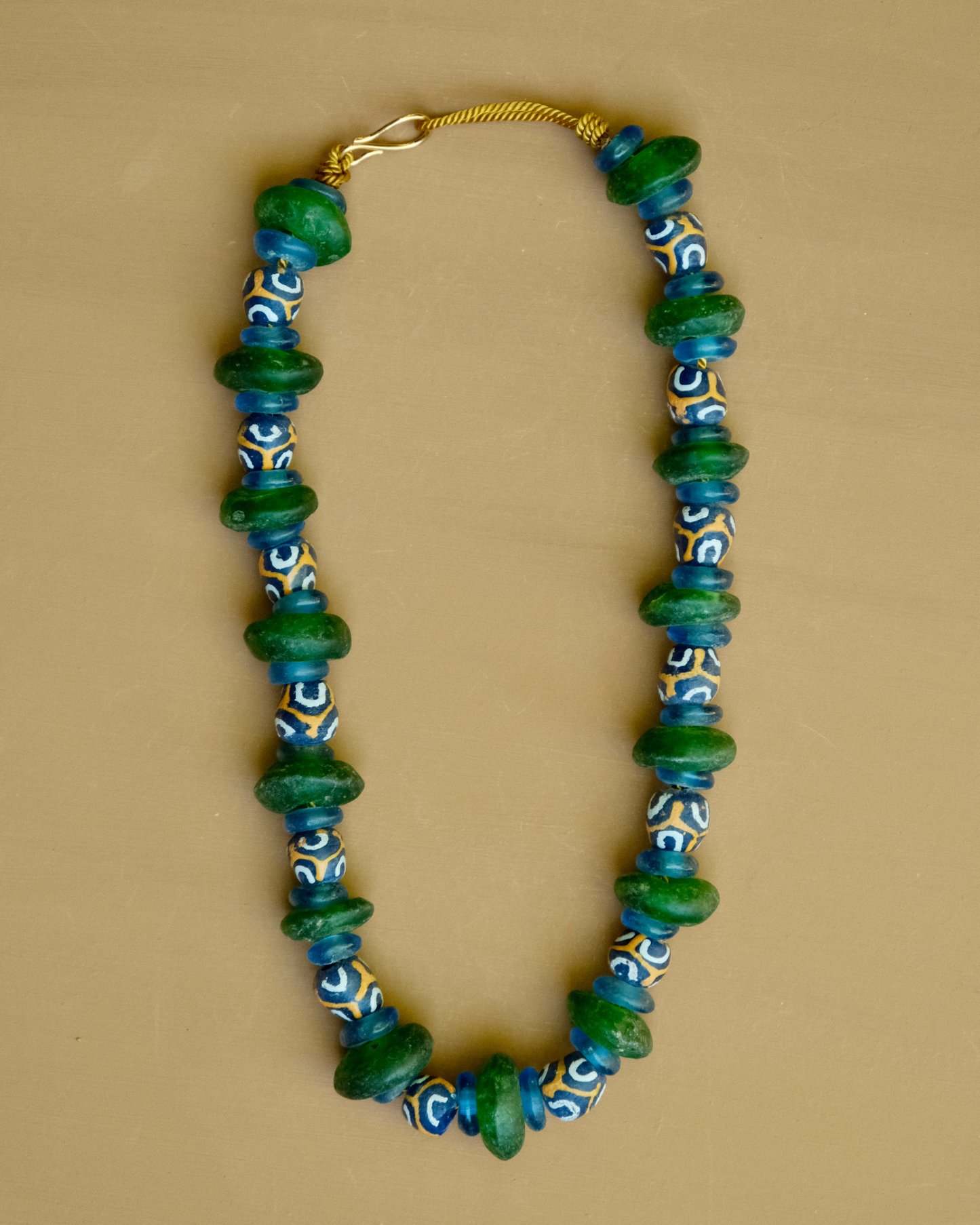 Collier 23