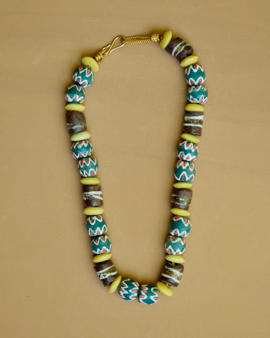 Collier 24